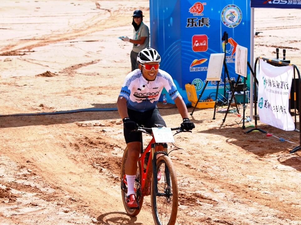 捷報頻傳，JAVA贊助車隊及車手賽事斬獲多項殊榮